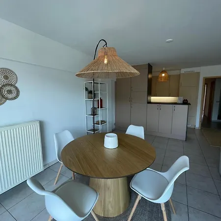Axelle 3 Apartment